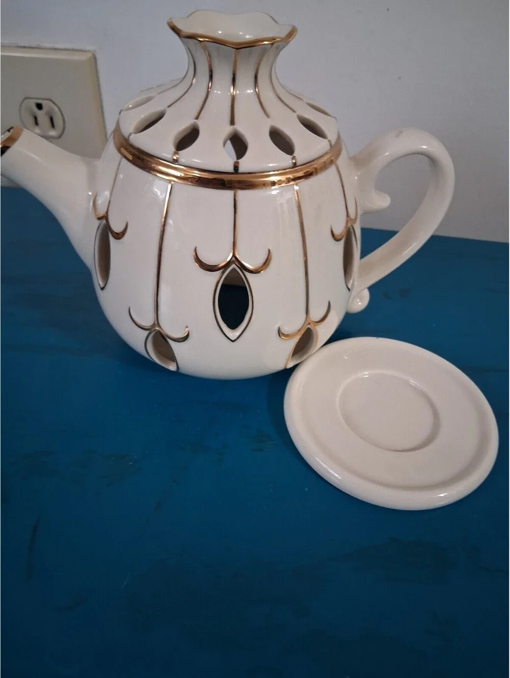 Vintage PartyLite White Ceramic Teapot with Gold Trim